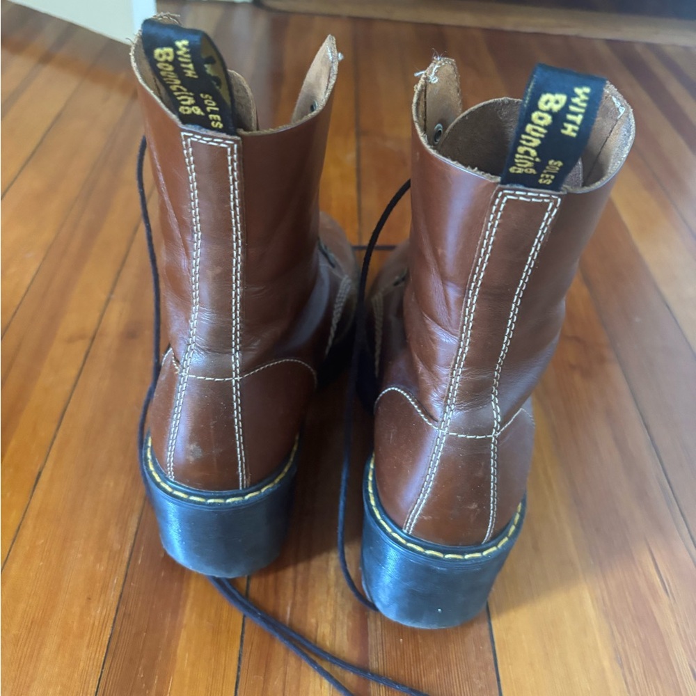 Dr. Marten brown leather Leona platform boots - Picture 3 of 5